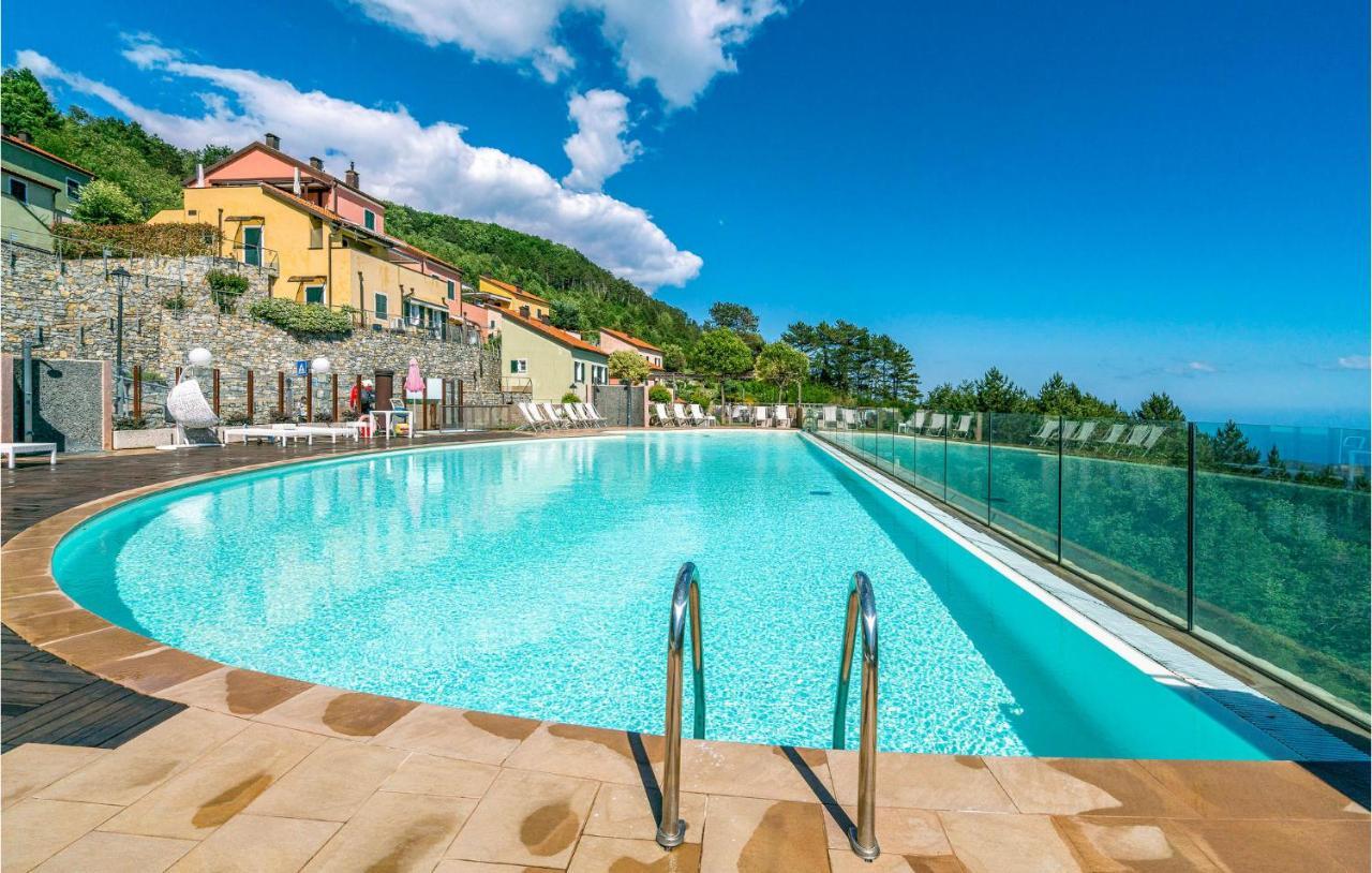 Gorgeous Home In Magliolo-Finale Ligure Extérieur photo