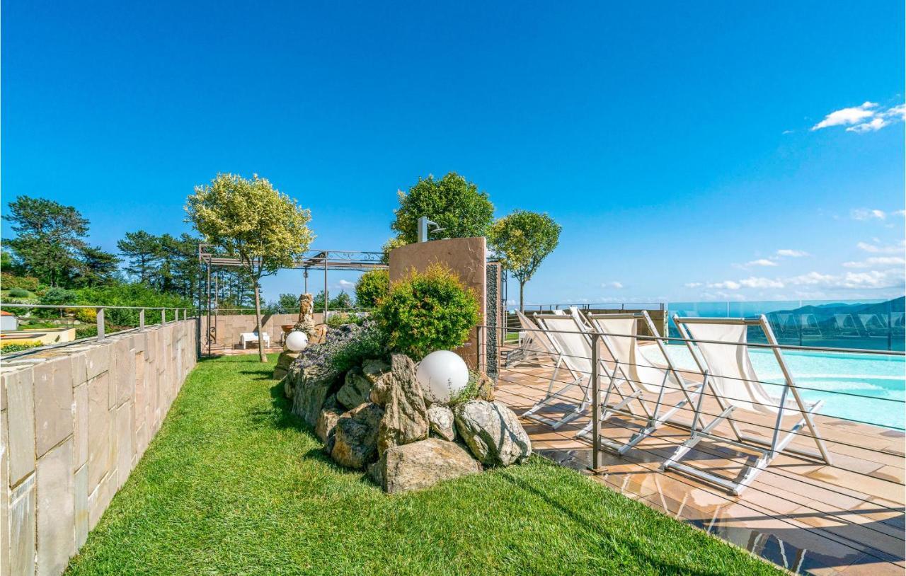 Gorgeous Home In Magliolo-Finale Ligure Extérieur photo