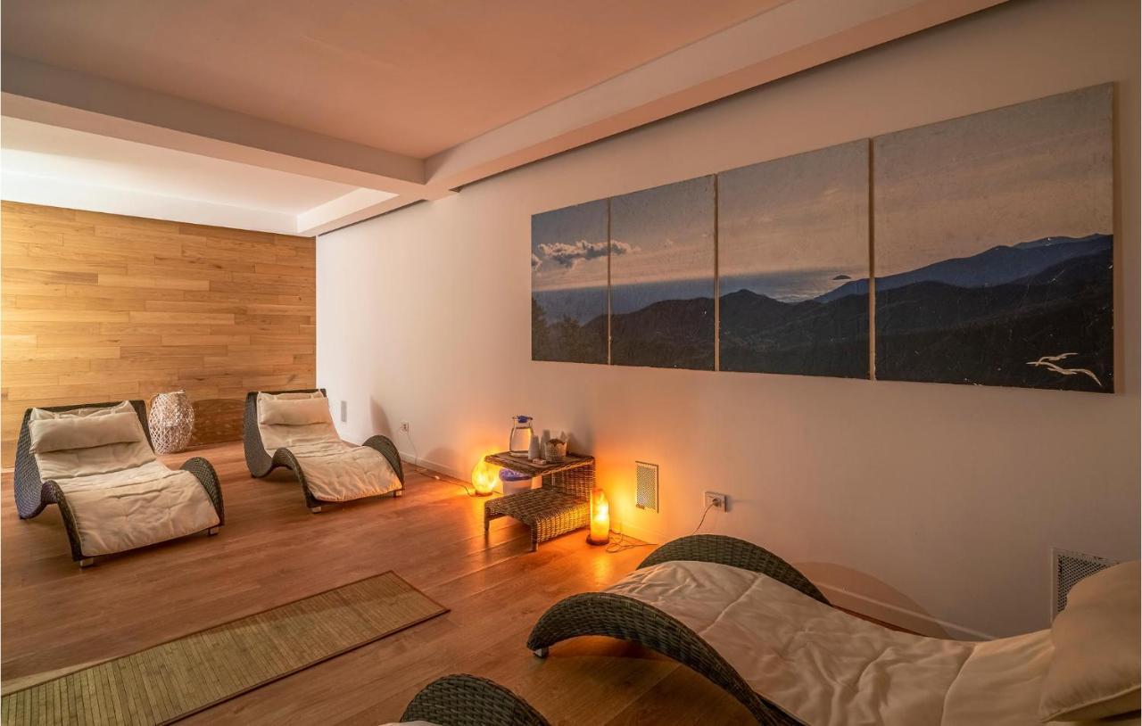 Gorgeous Home In Magliolo-Finale Ligure Extérieur photo